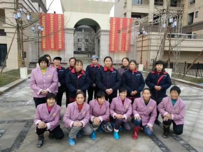 宜賓上江北華彩城住宅二期大型開荒保潔隊伍